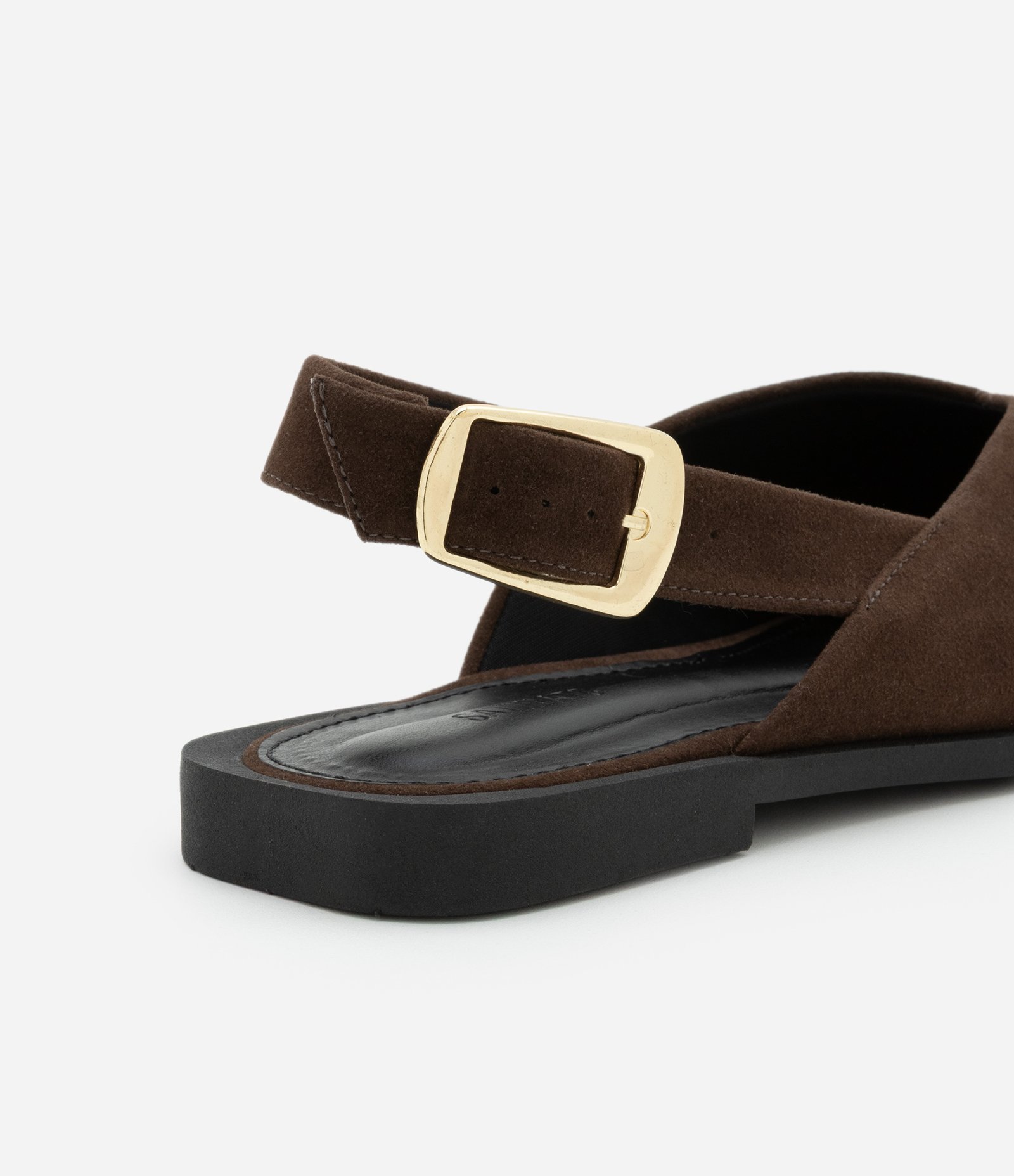 Sapatilha Slingback com Bico Fino e Fivela Lateral Contrastante Marrom 5