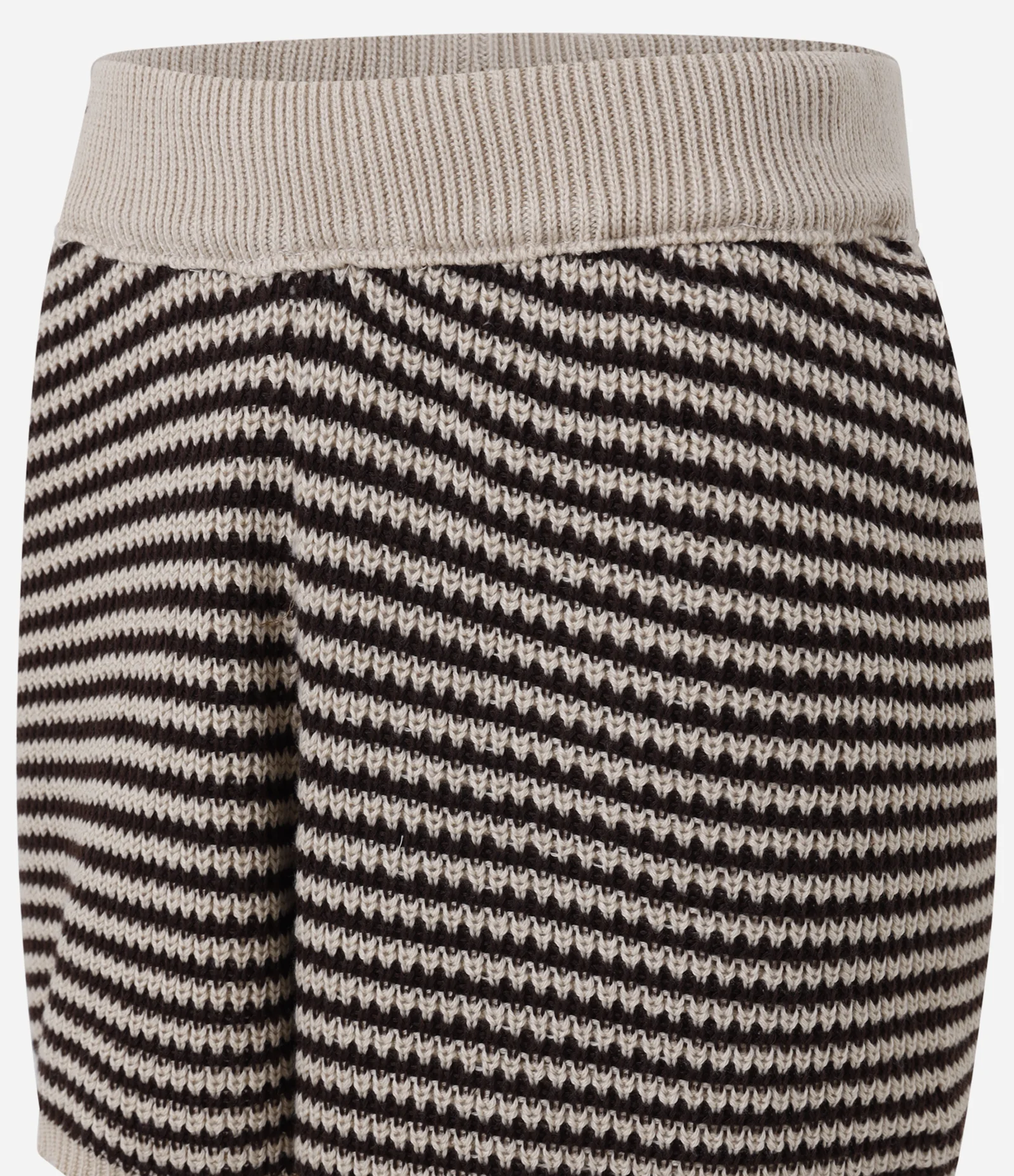 Short em Tricô Listrado com Cós Contrastante Marrom 2