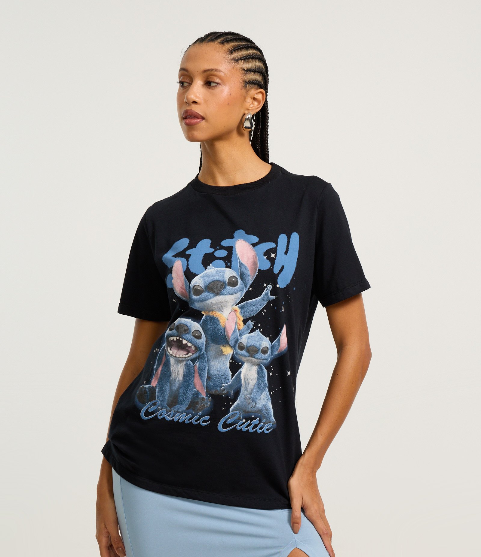 Camiseta T-shirt em Algodão com Estampa Stitch Cosmic Cute Preto 1
