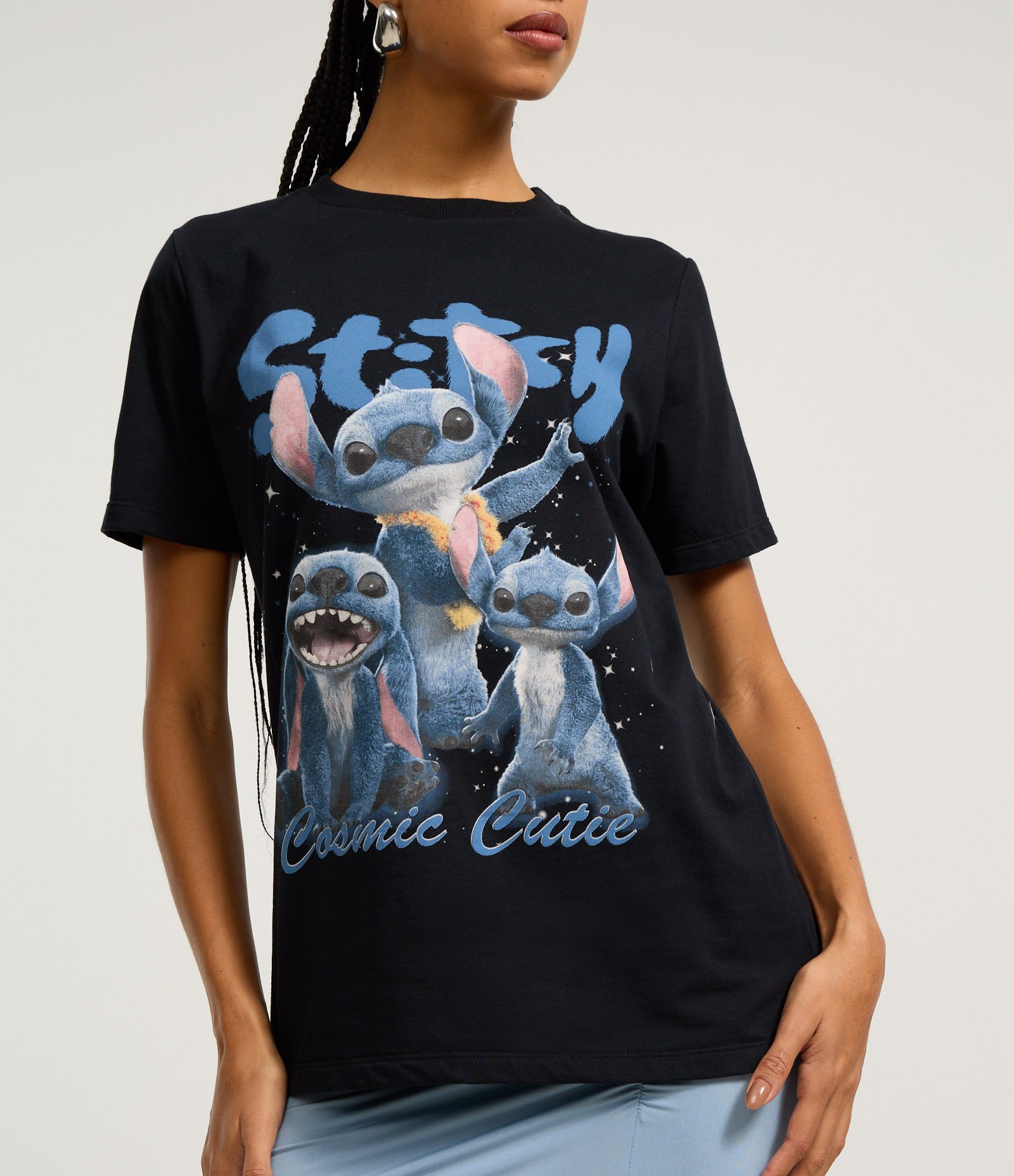 Camiseta T-shirt em Algodão com Estampa Stitch Cosmic Cute Preto 3