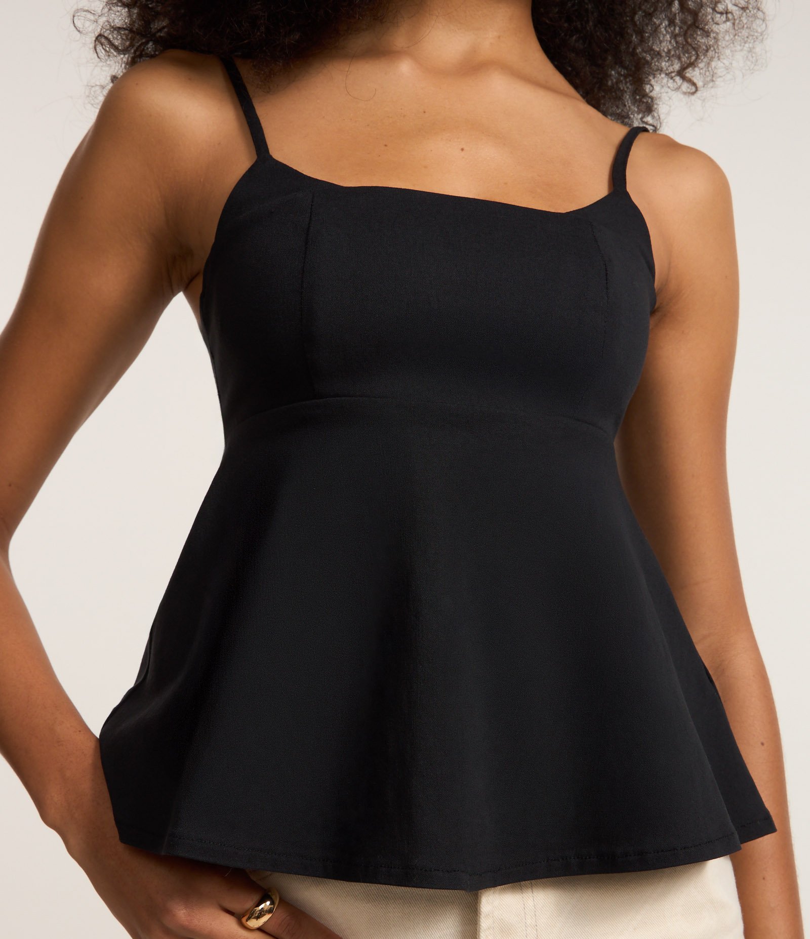 Blusa Peplum em Bengaline com Alcinha Fina Preto 4