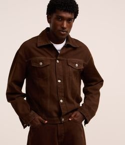 Jaqueta Trucker Overboxy em Sarja com Pesponto Contrastante