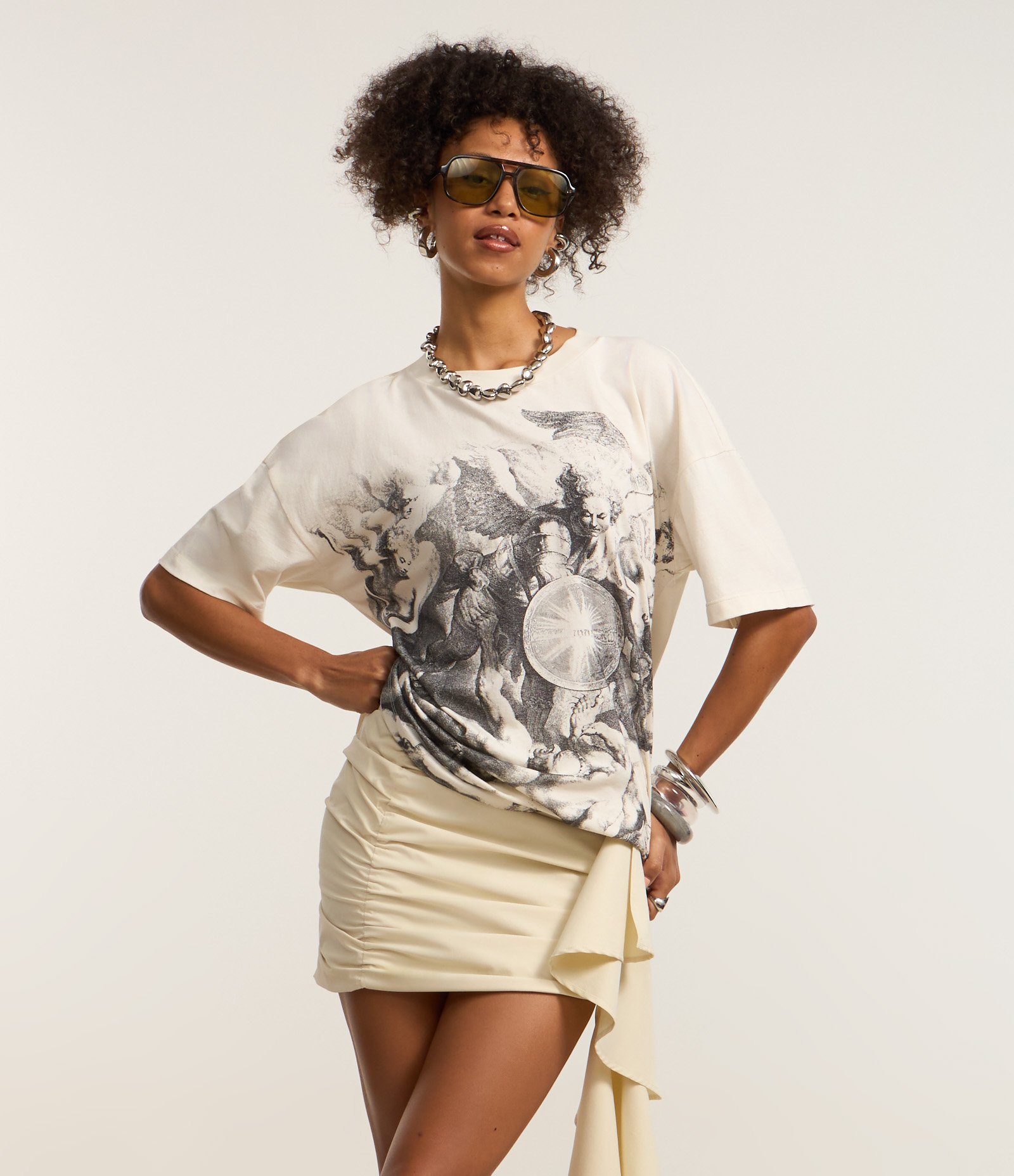 Saia Curta em Cupro com Drapeado e Babado Alongado Off White 6