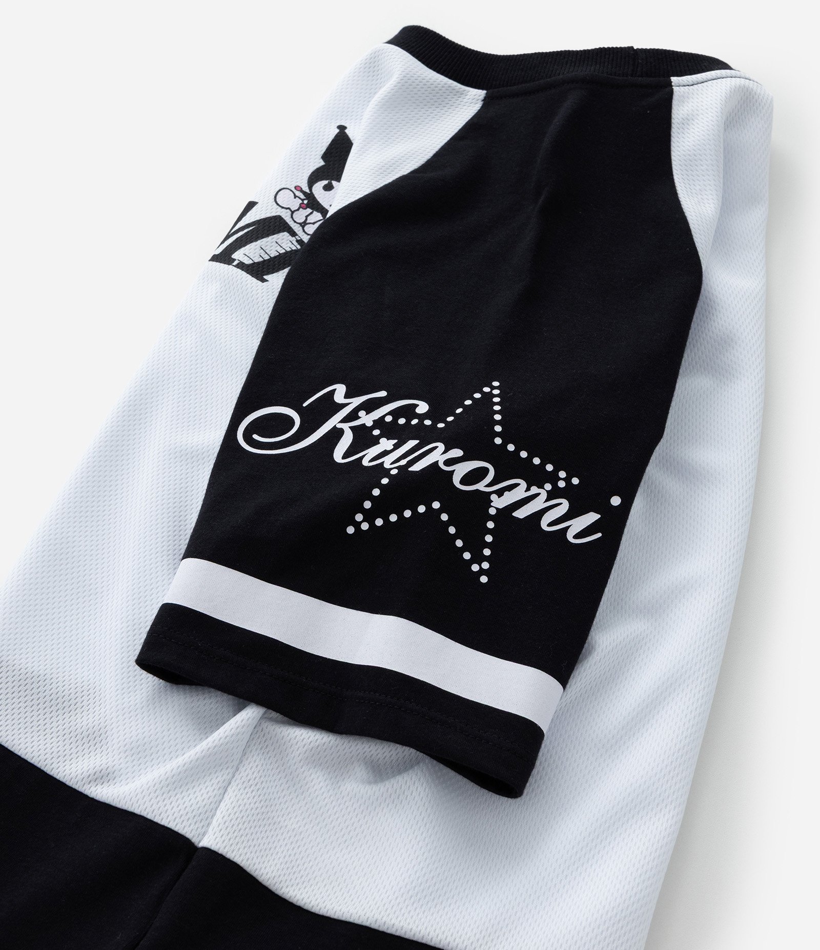 Camiseta Infantil com  Recortes e Estampa Kuromi - Tam 5 a 14 Anos Preto/Branco 4