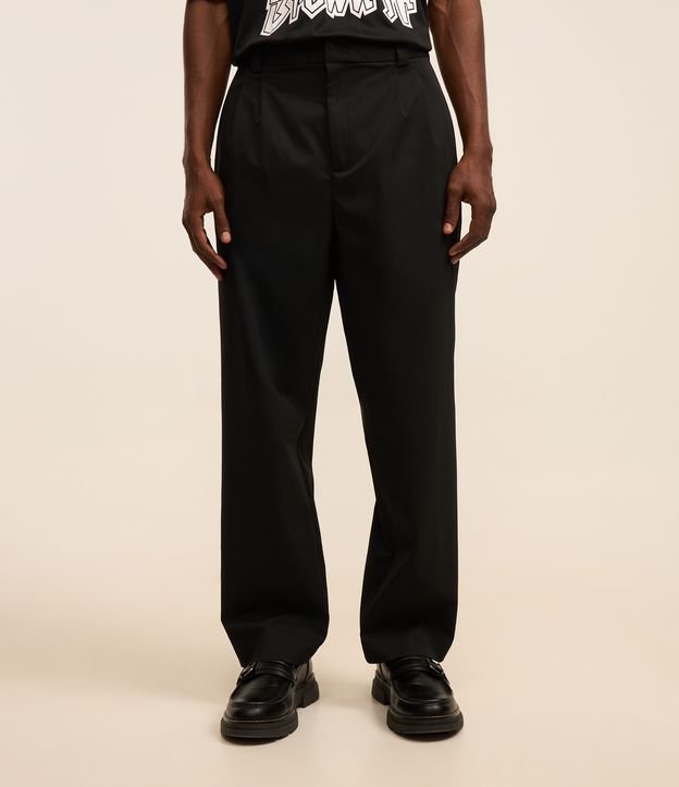 Calça Baggy em Sarja Alfaiatada com Pregas