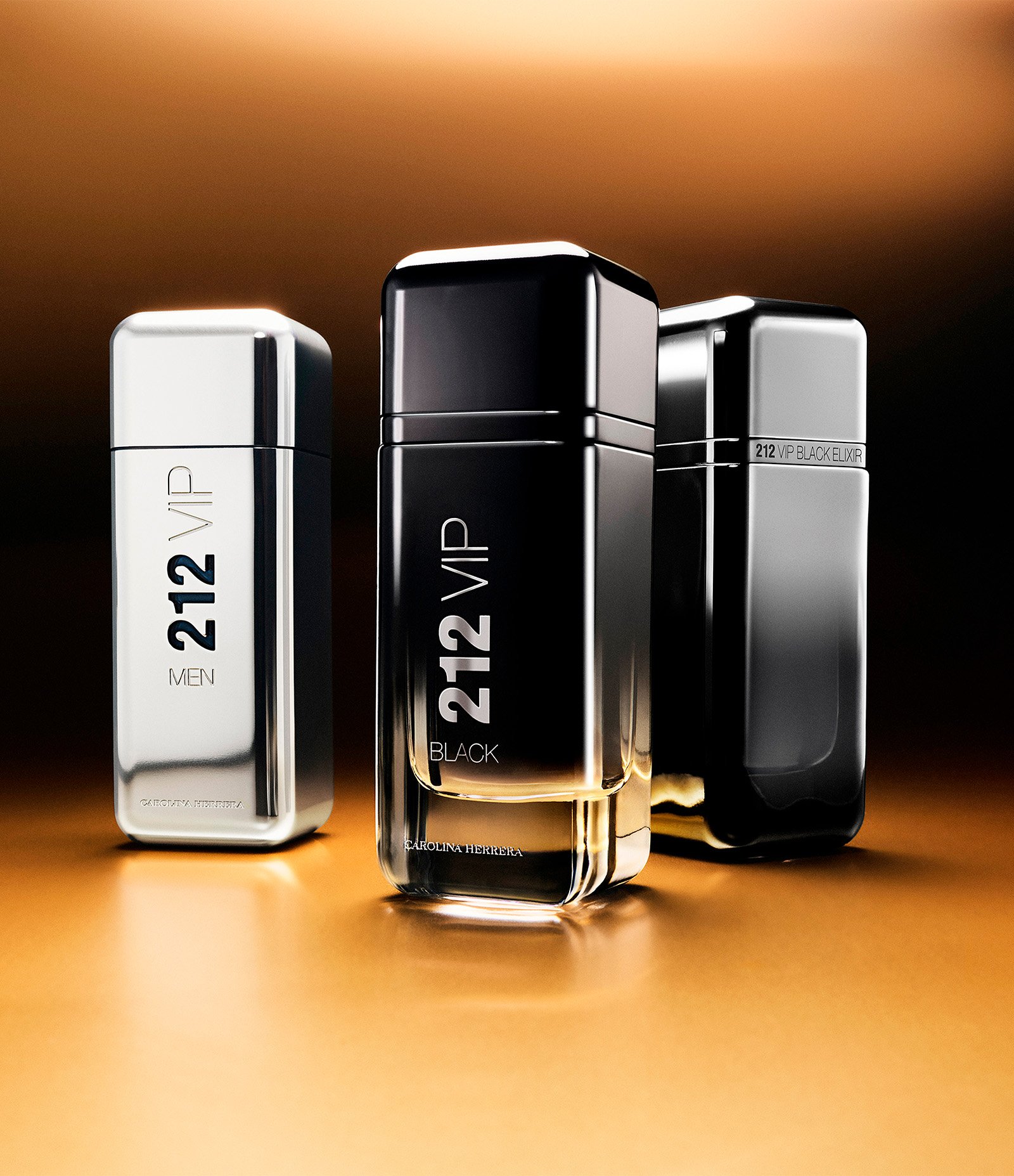 Coffret Perfume Carolina Herrera 212 VIP Black Eau de Parfum 100ml + Gel de Banho 100ml KIT 4