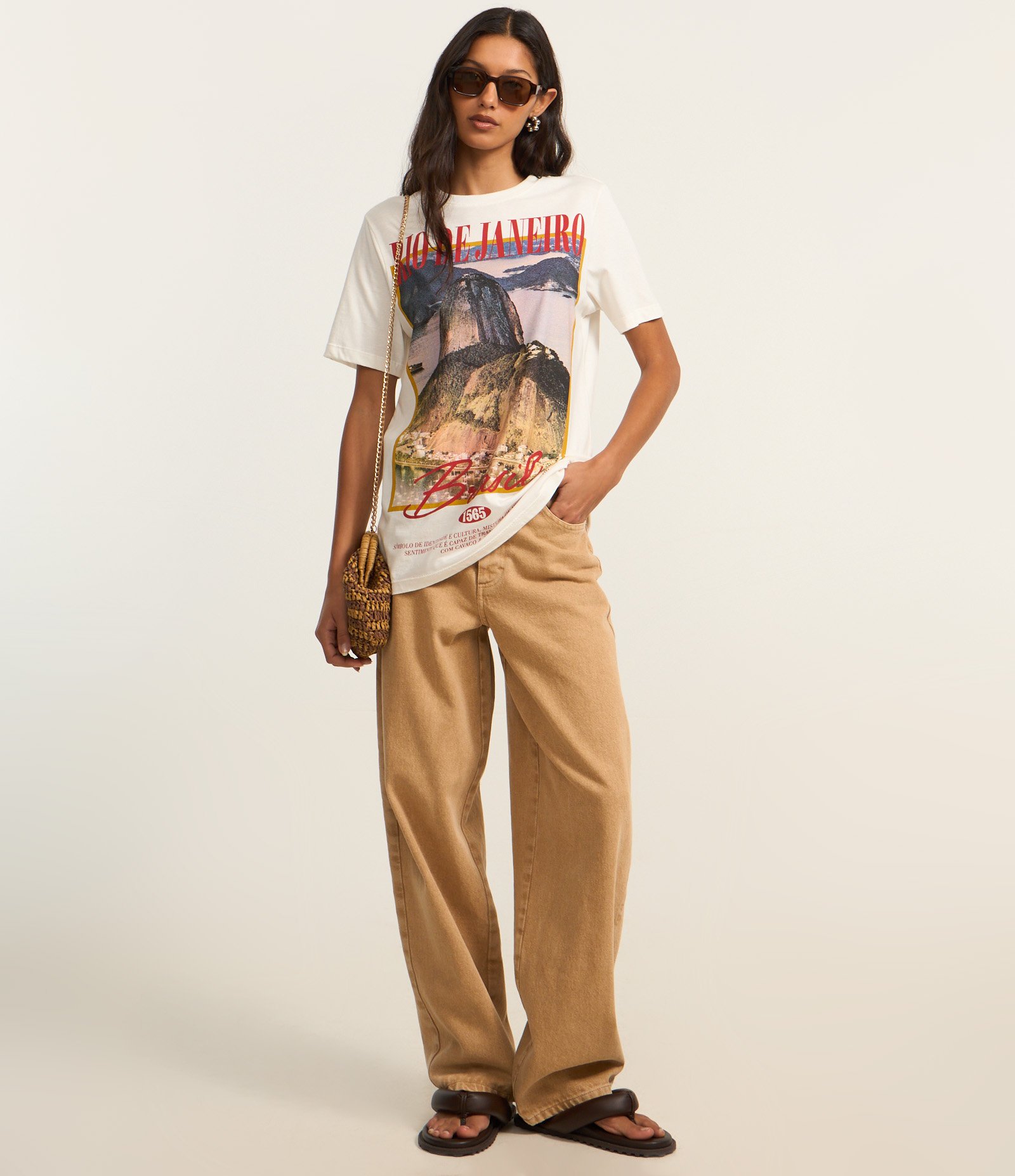 Camiseta em Algodão com Estampa Rio de Janeiro Brasil Branco 2