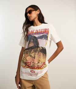 Camiseta em Algodão com Estampa Rio de Janeiro Brasil
