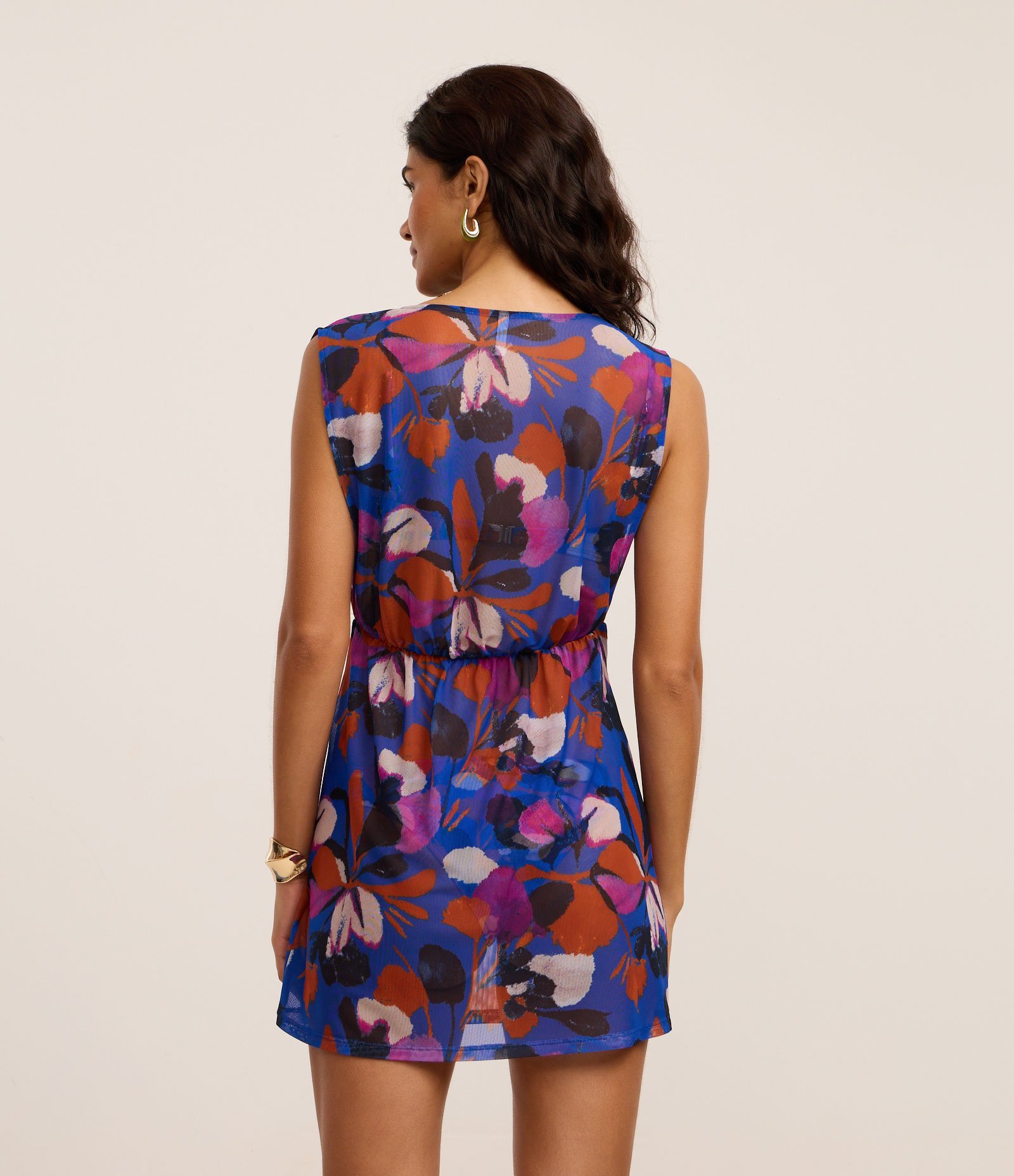 Saída de Praia Vestido Curto em Tule Floral com Torção Frontal Azul 4