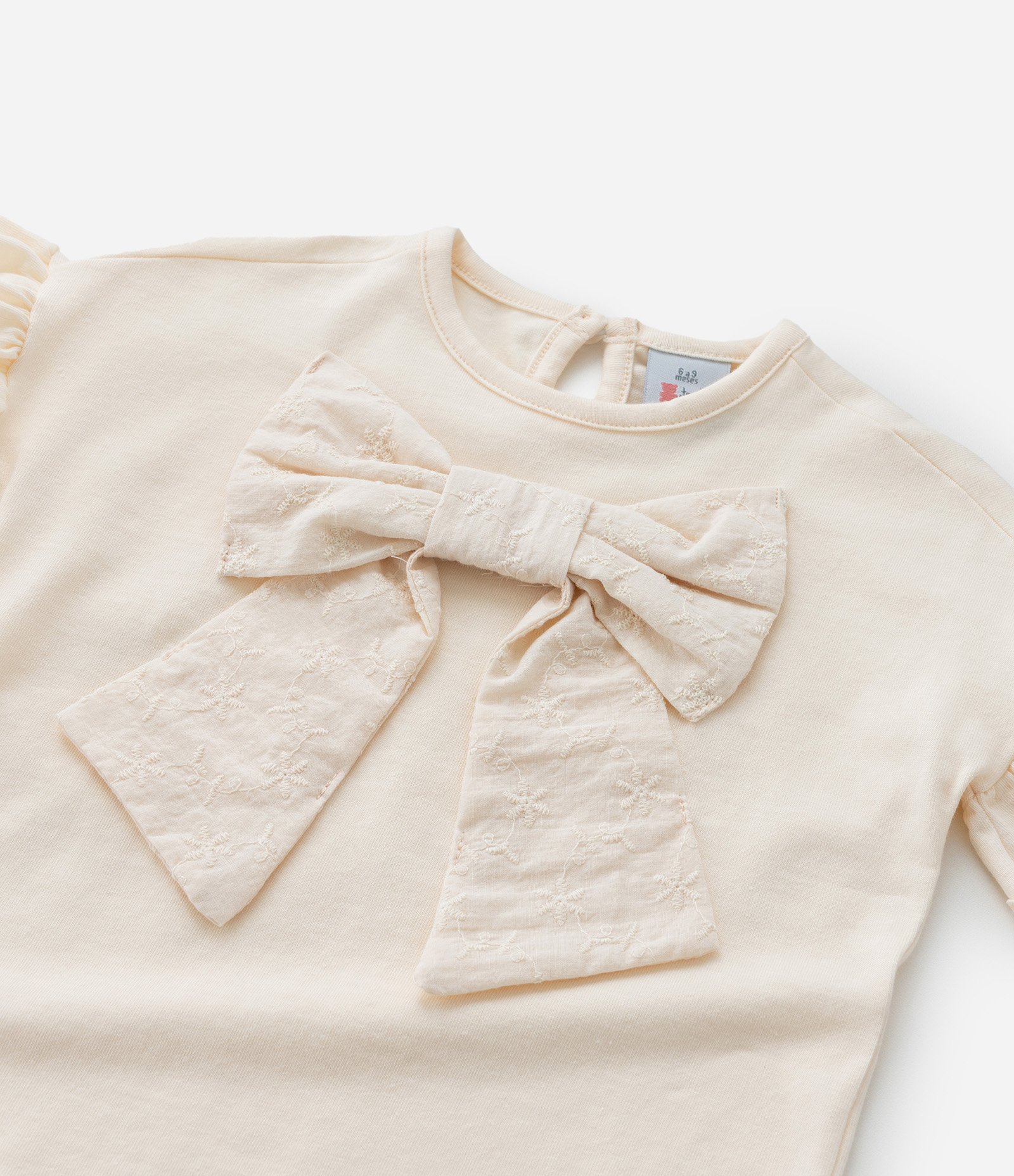 Blusa Infantil com Laço Grande em Broderie - Tam 0 a 18 meses Bege 7