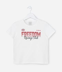 Camiseta Infantil com Lettering Freedom - Tam 5 a 14 Anos