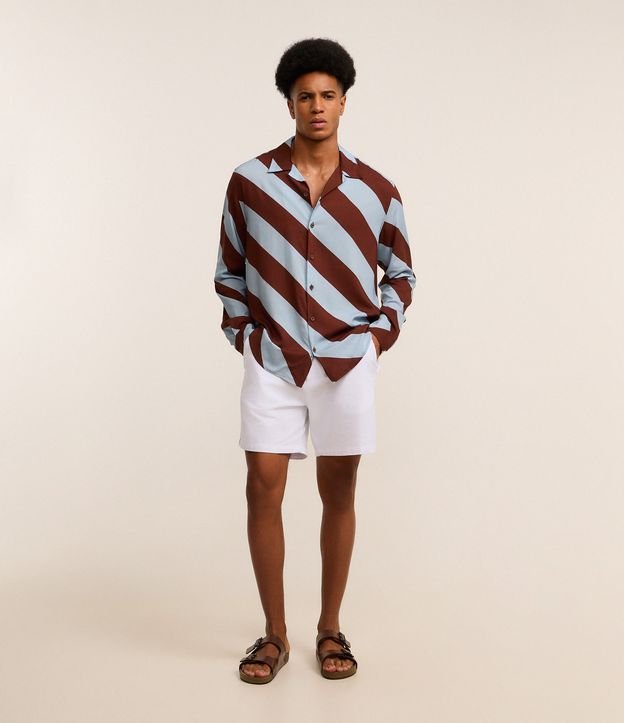 Cor: Branco | Tamanho: 42