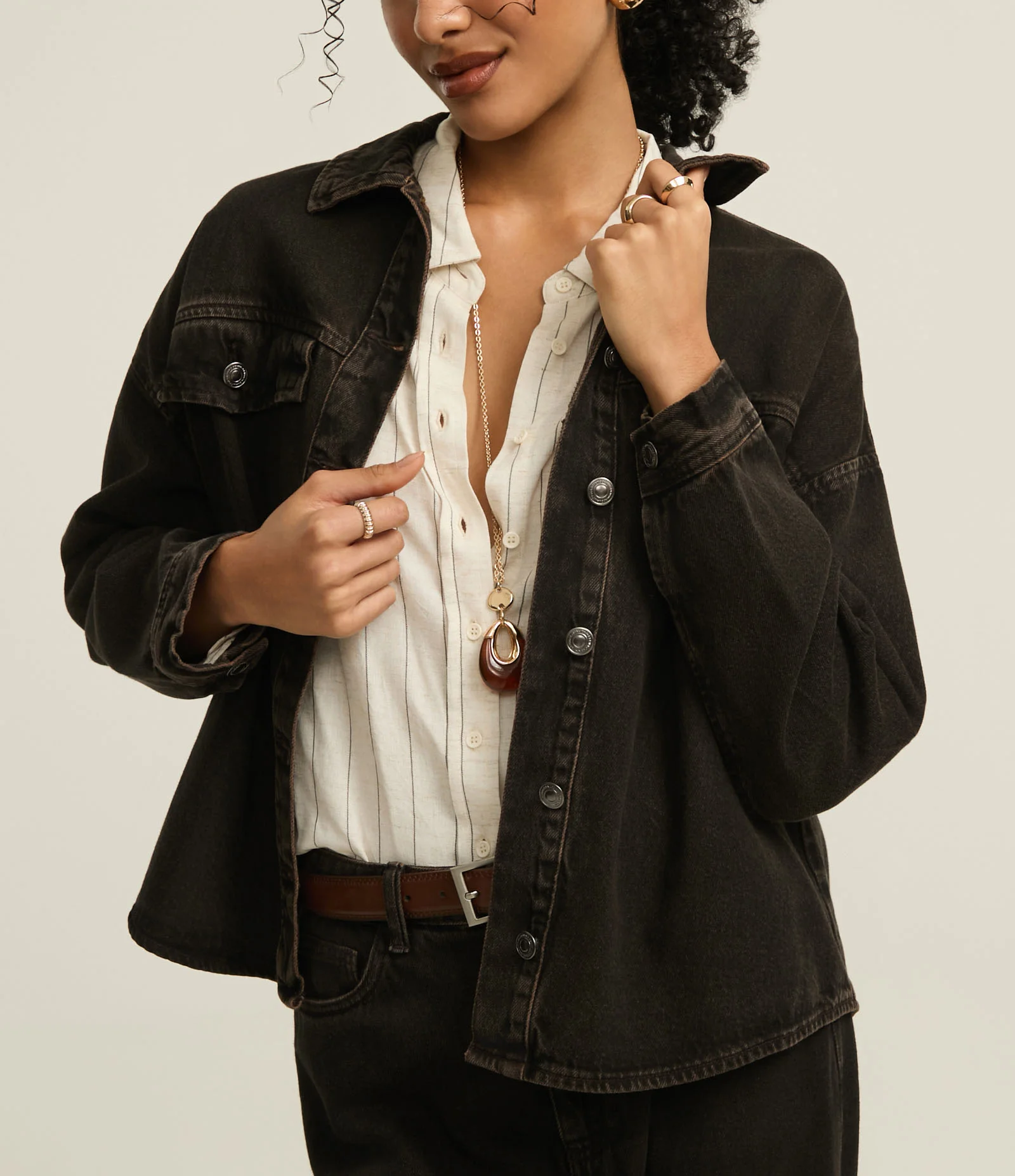 Jaqueta Western Trucker em Jeans com Efeito Sobretinto Marrom 4