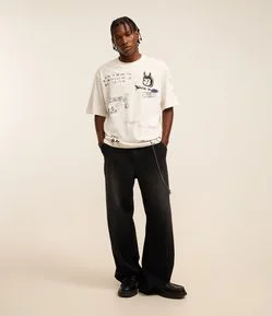 Calça Super Baggy em Jeans Marmorizado com Corrente no Bolso