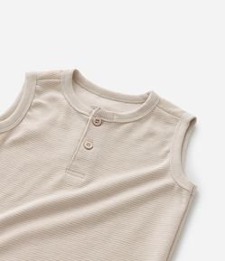 Regata Infantil Texturizada com Botões na Gola - Tam 1 a 6 Anos