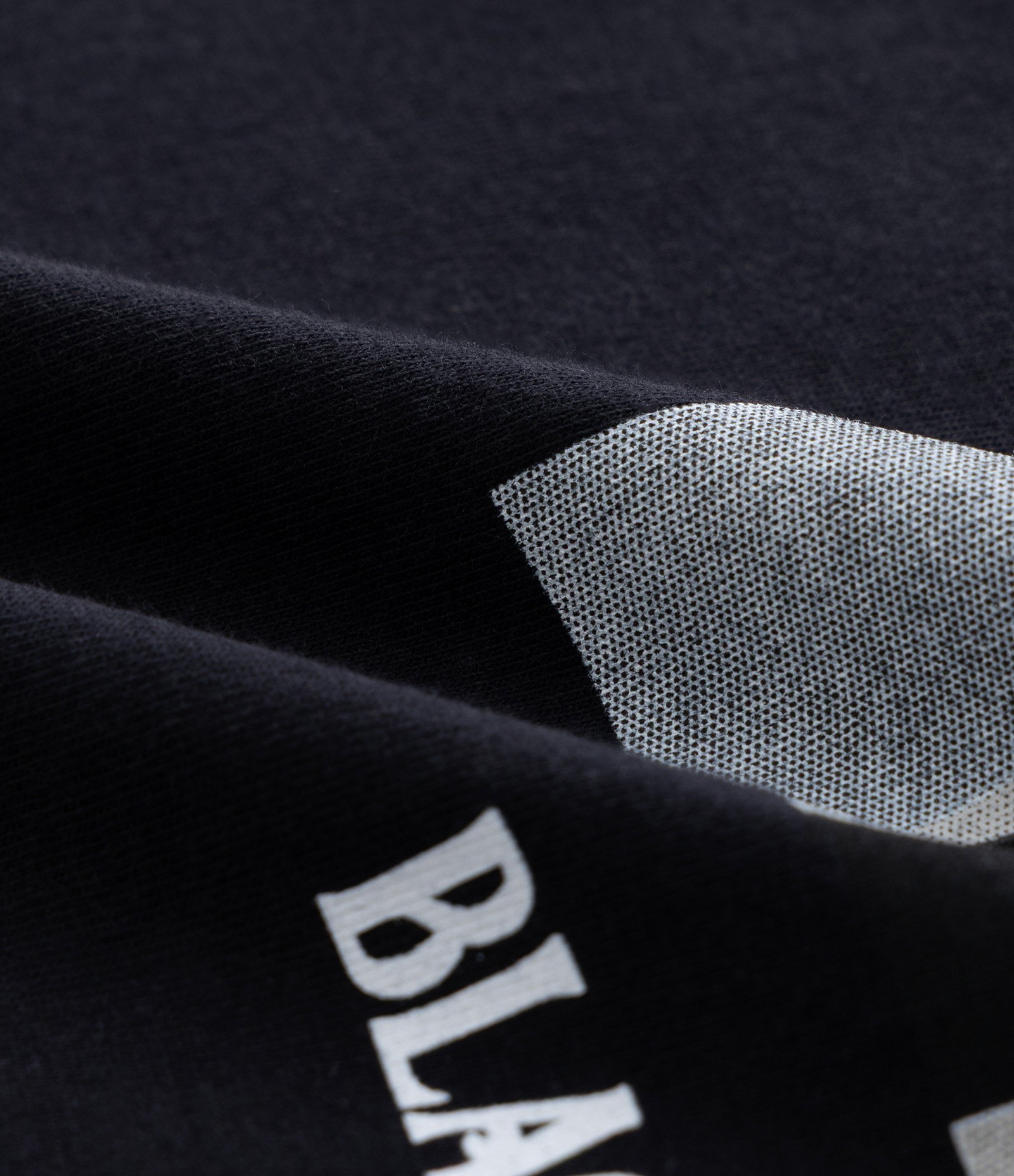 Camiseta Infantil com Estampa Wandinha e Lettering em Foil - Tam 5 a 14 Anos Preto 4