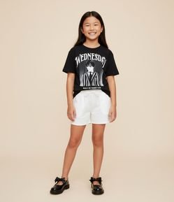 Camiseta Infantil com Estampa Wandinha e Lettering em Foil - Tam 5 a 14 Anos