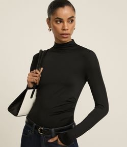 Blusa com Gola Alta e Franzidos Frontais