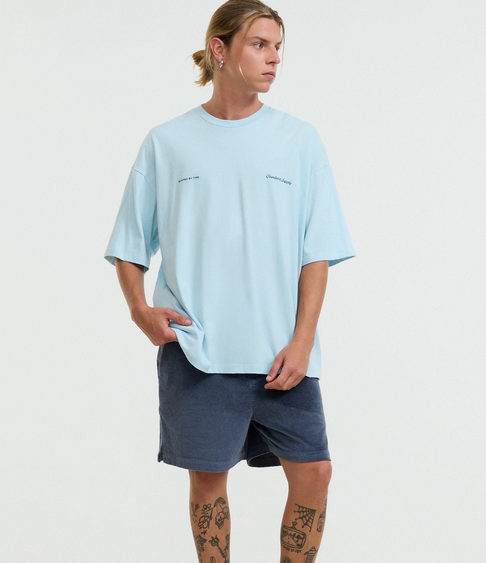 Bermuda Runner em Veludo Cotelê com Bolsos Cinza 4