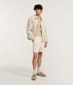 Bermuda Runner em Veludo Cotelê com Bolsos
