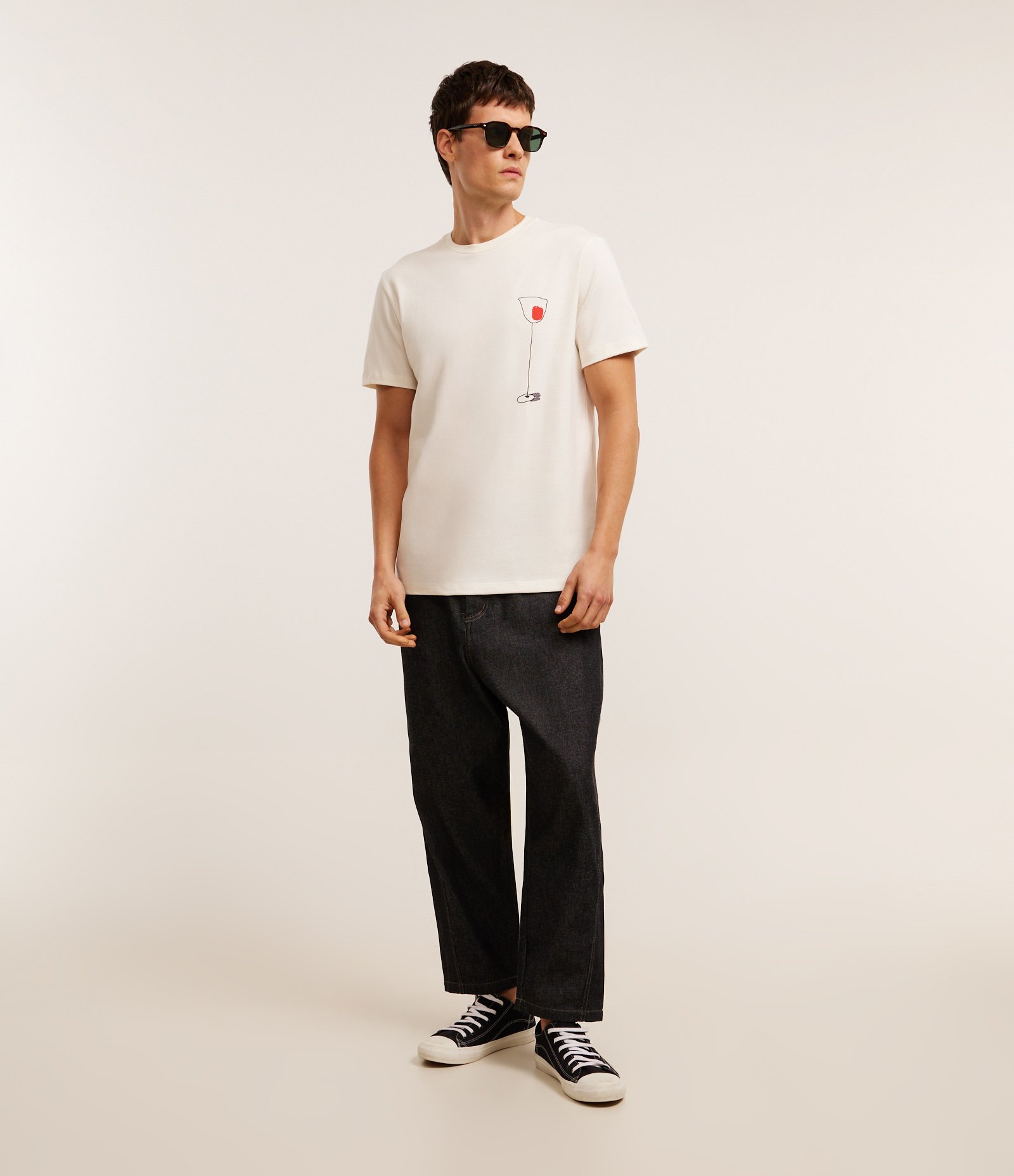 Camiseta Comfort em Algodão com Estampa de Vinho e Lettering Branco 4