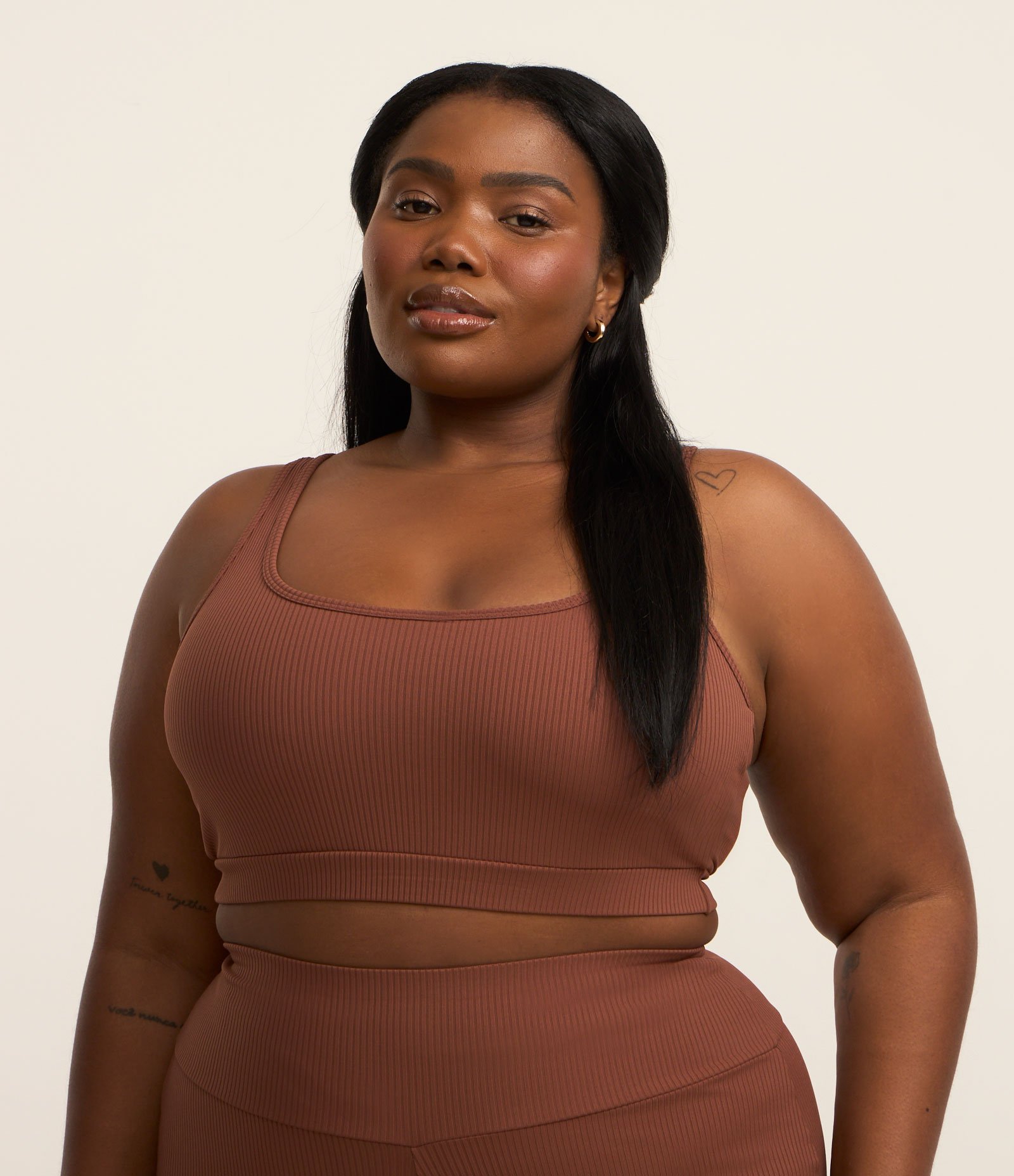 Top Esportivo Canelado em Ribana Curve & Plus Size Marrom 1