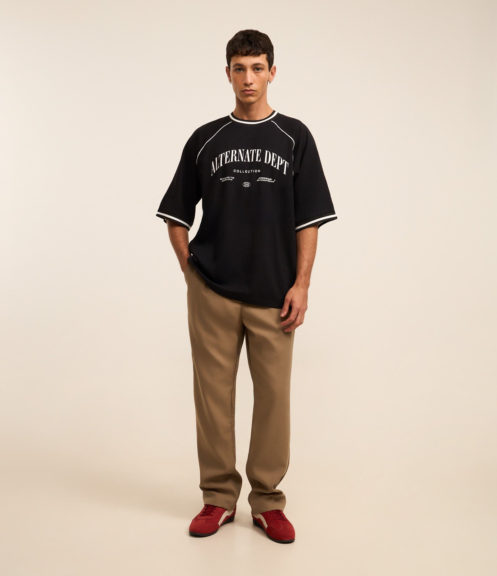 Camiseta Esportiva com Estampa em Relevo Collection 89 Preto 3