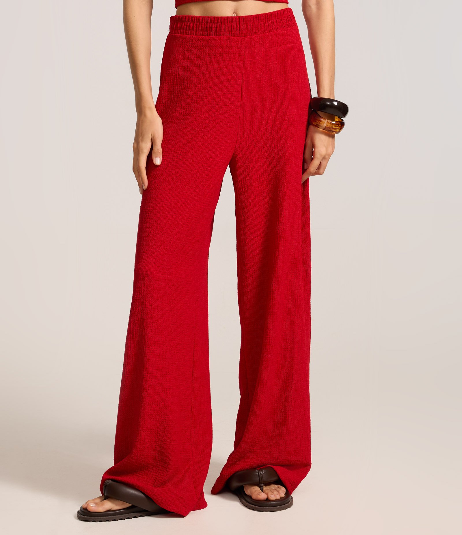 Calça Reta Texturizada com Cintura Alta Vermelho 3