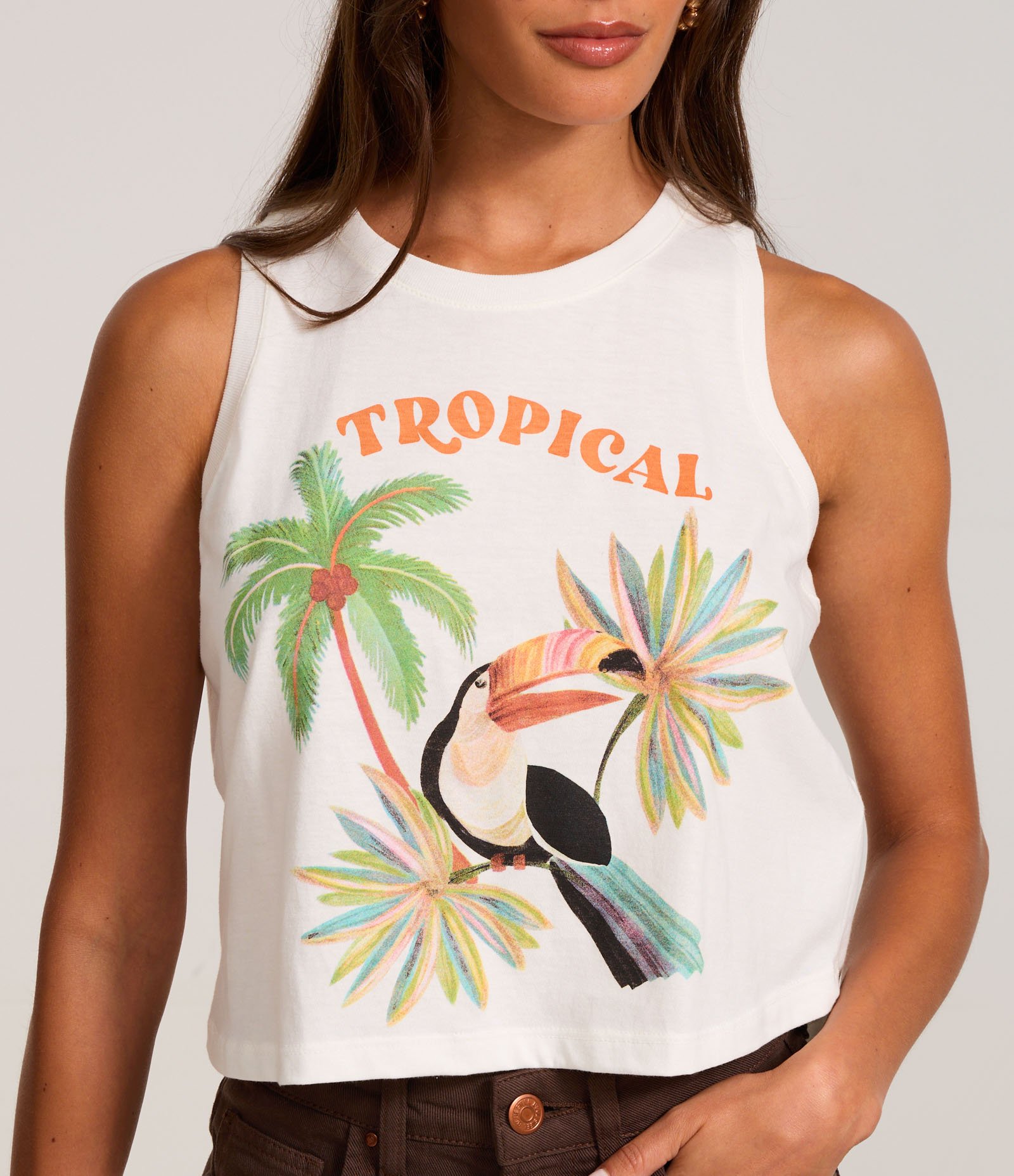 Regata com Estampa Tucano com Coqueiros Branco 3