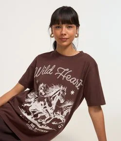 Camiseta T-Shirt Alongada com Estampa Western Wild Heart