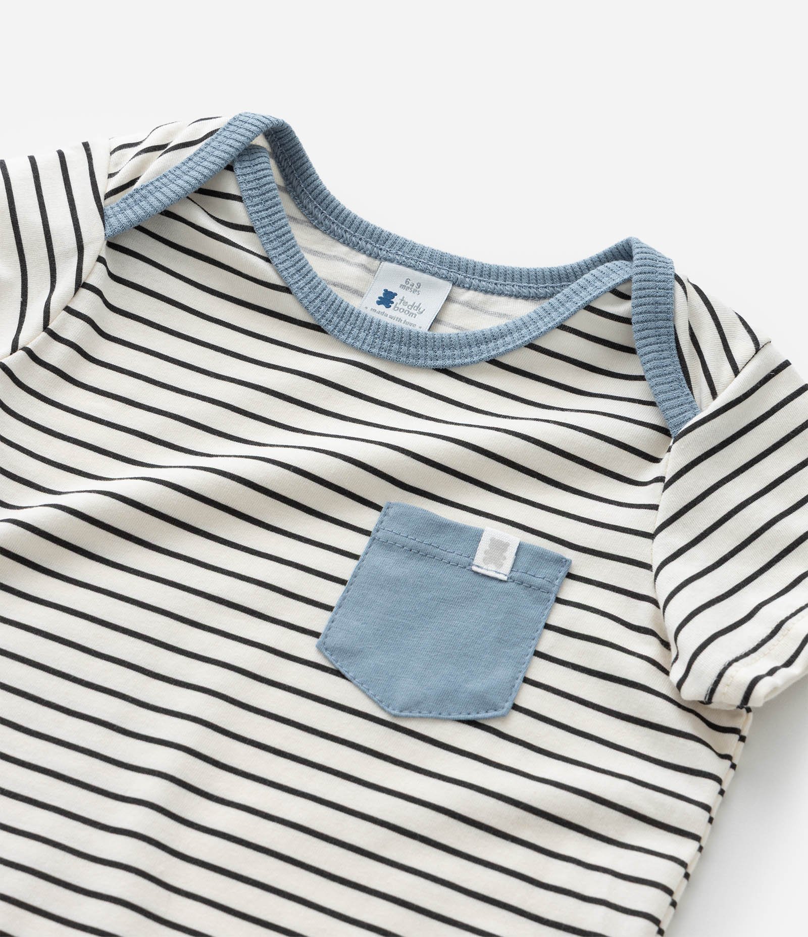 Conjunto Infantil com Bolsinho e Estampa Listrada - Tam 0 a 18 meses Azul 9