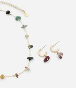 Conjunto de Colar Curto com Cascalhos e Brincos Argola com Pingente