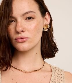 Conjunto de Colar Gargantilha com Brinco Botão de Flor Aramada