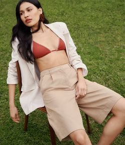 Bermuda Jorts em Sarja Alfaiatada com Pregas