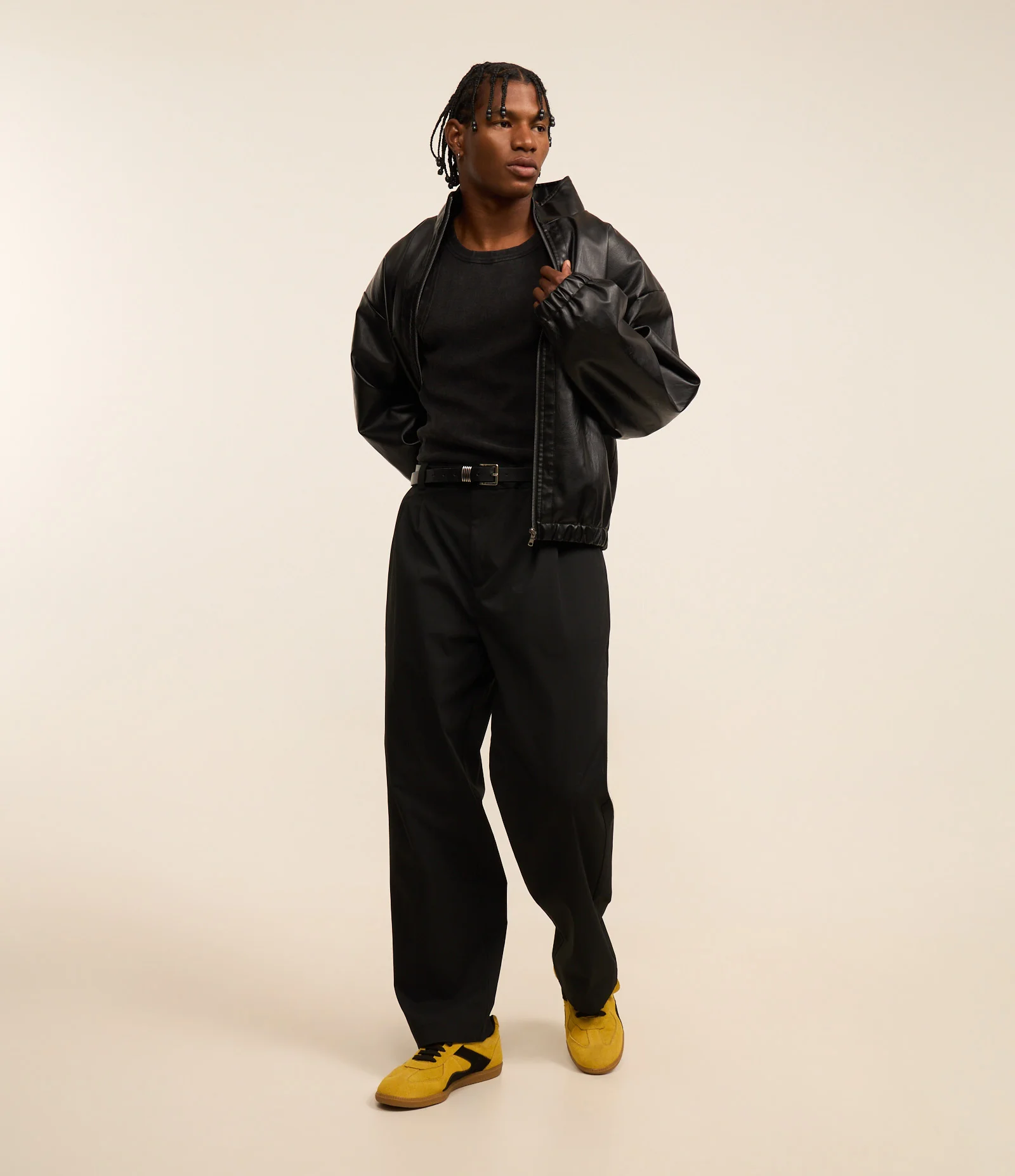 Regata Muscle em Ribana Estonada com Puídos Preto 2