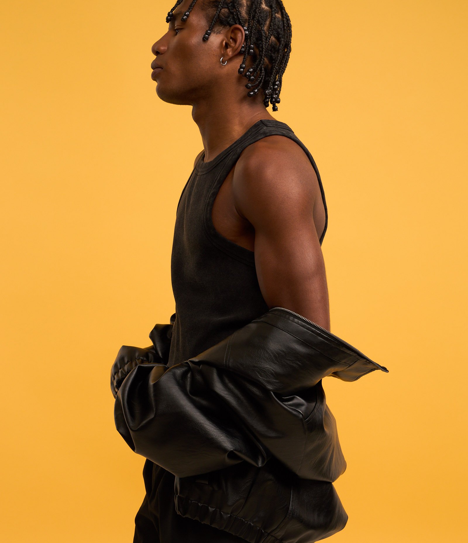 Regata Muscle em Ribana Estonada com Puídos Preto 3