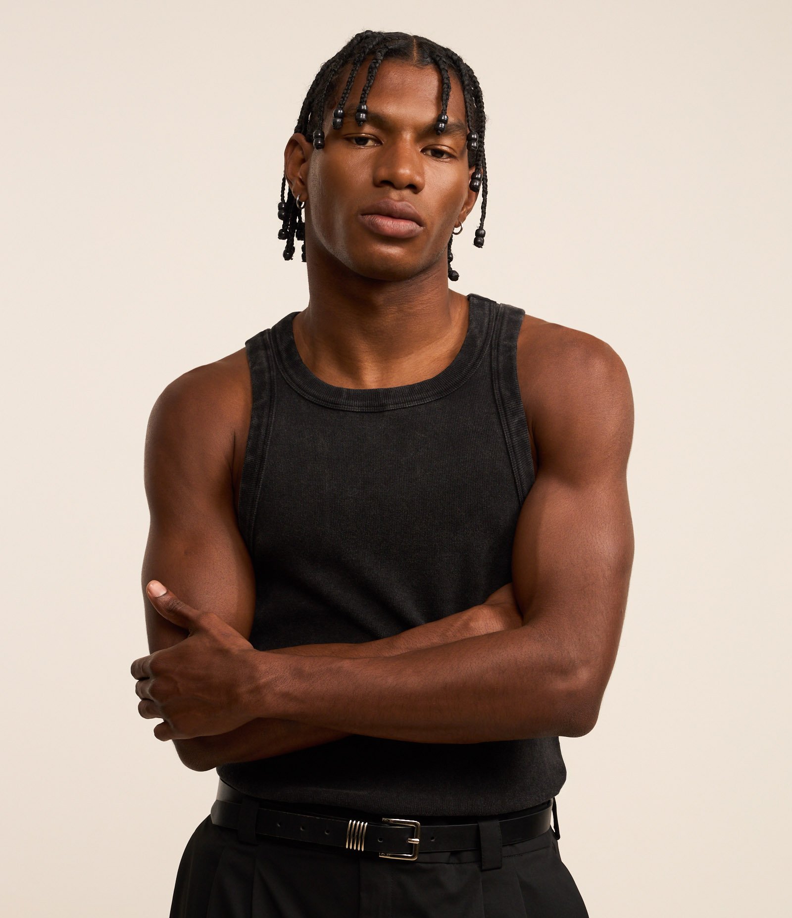 Regata Muscle em Ribana Estonada com Puídos Preto 4