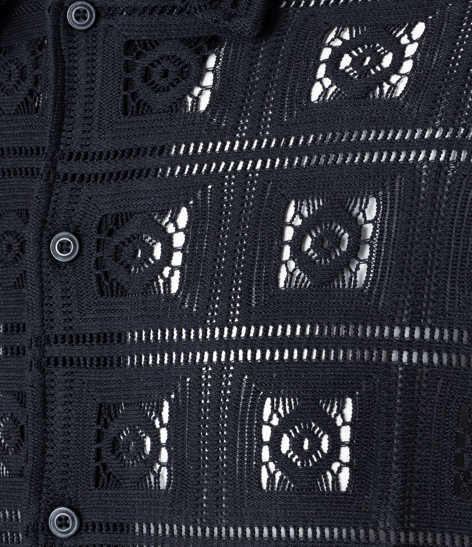 Camisa em Tricô com Quadros de Efeito Crochê Preto 3