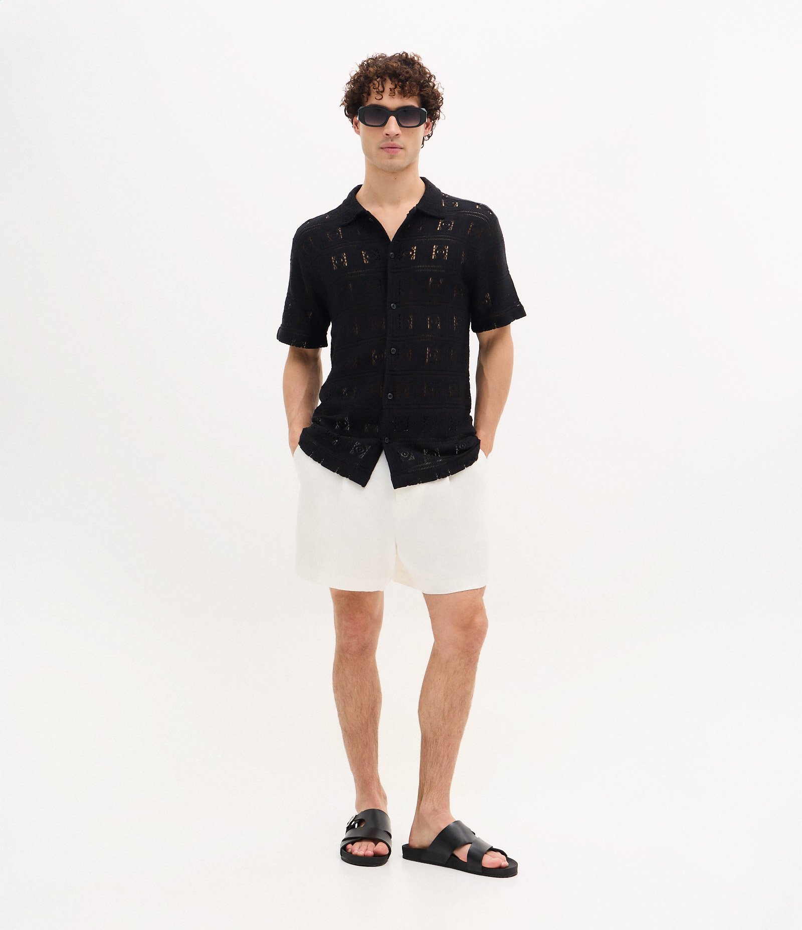 Camisa em Tricô com Quadros de Efeito Crochê Preto 2