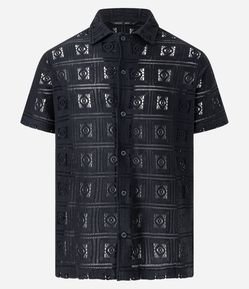 Camisa em Tricô com Quadros de Efeito Crochê