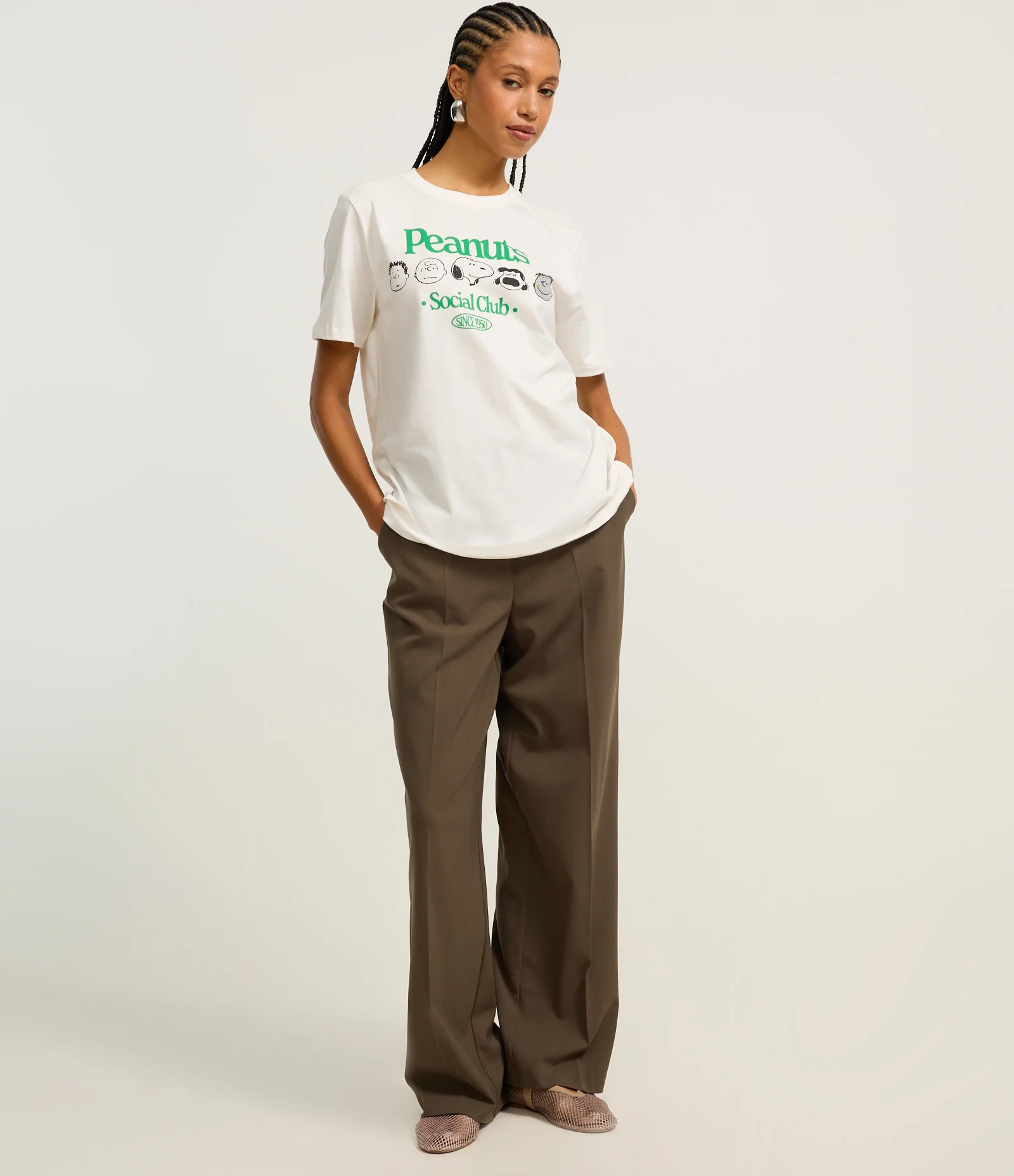 Camiseta Alongada em Algodão com Estampa Frente e Costas Peanuts Branco 2