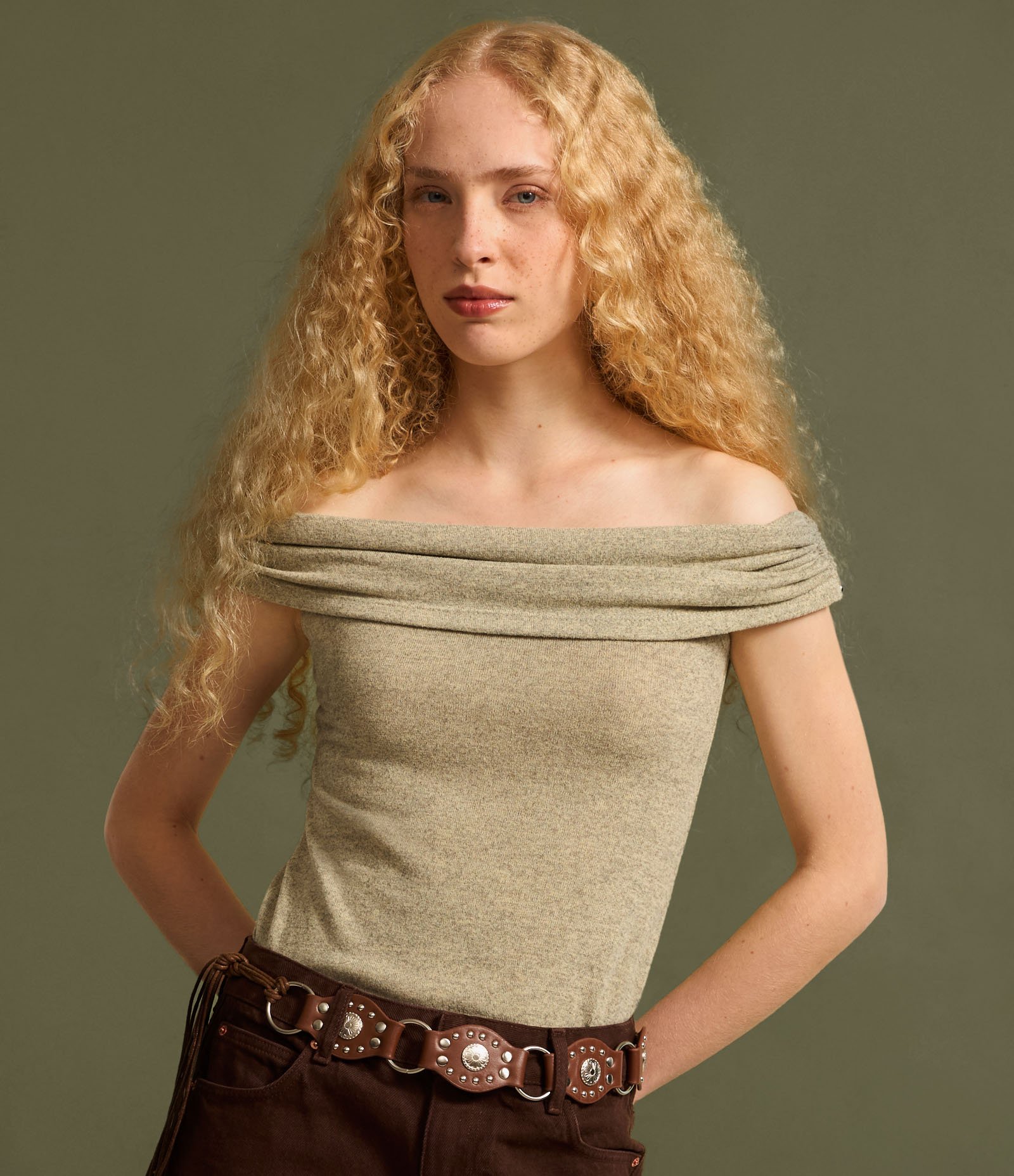 Blusa em Tricô com Pala Virada e Aviamento Lateral Amarelo Mescla 4