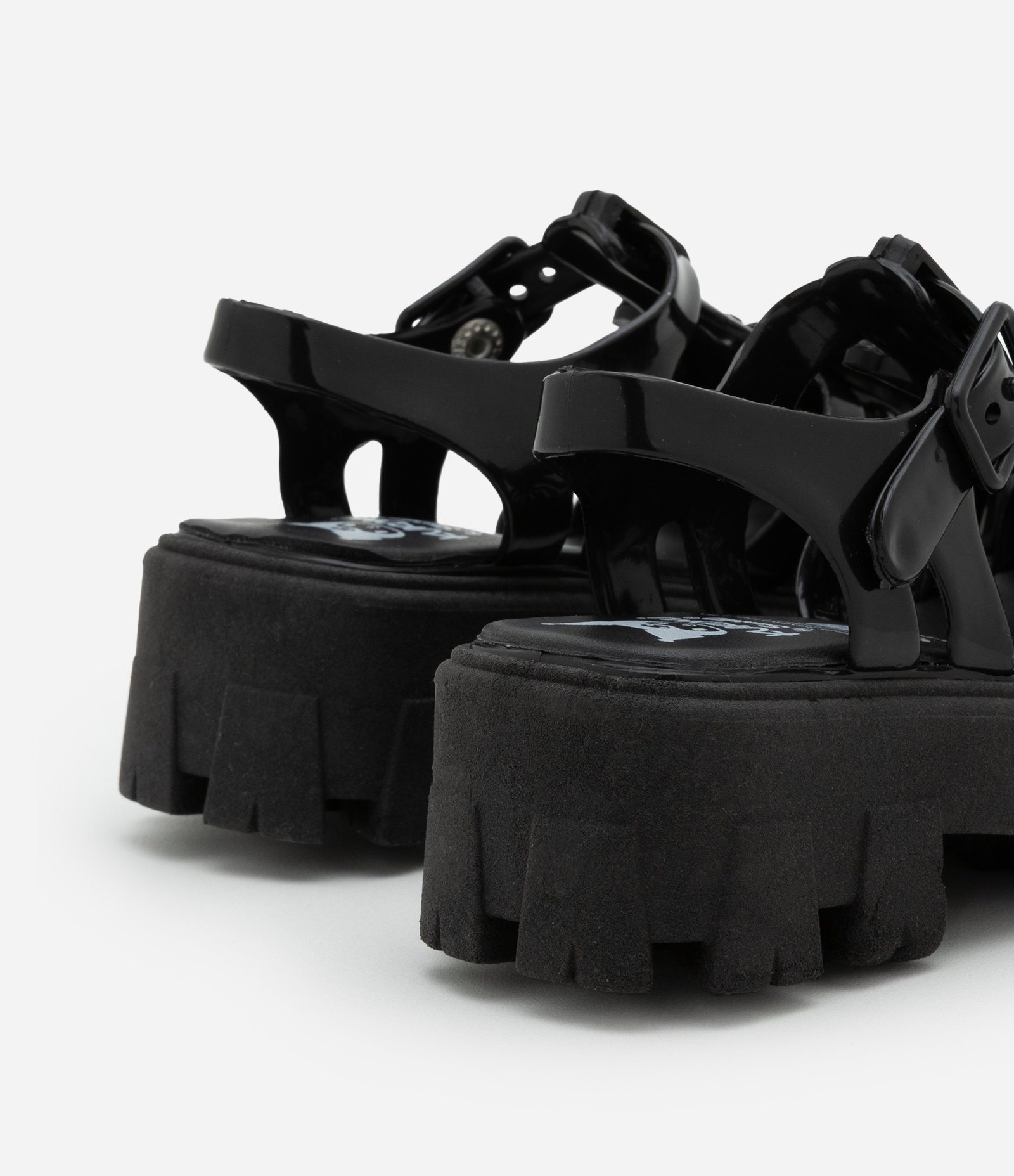 Sandália Infantil Tratorada com Patch da Kuromi - Tam 27 a 34 Preto 2