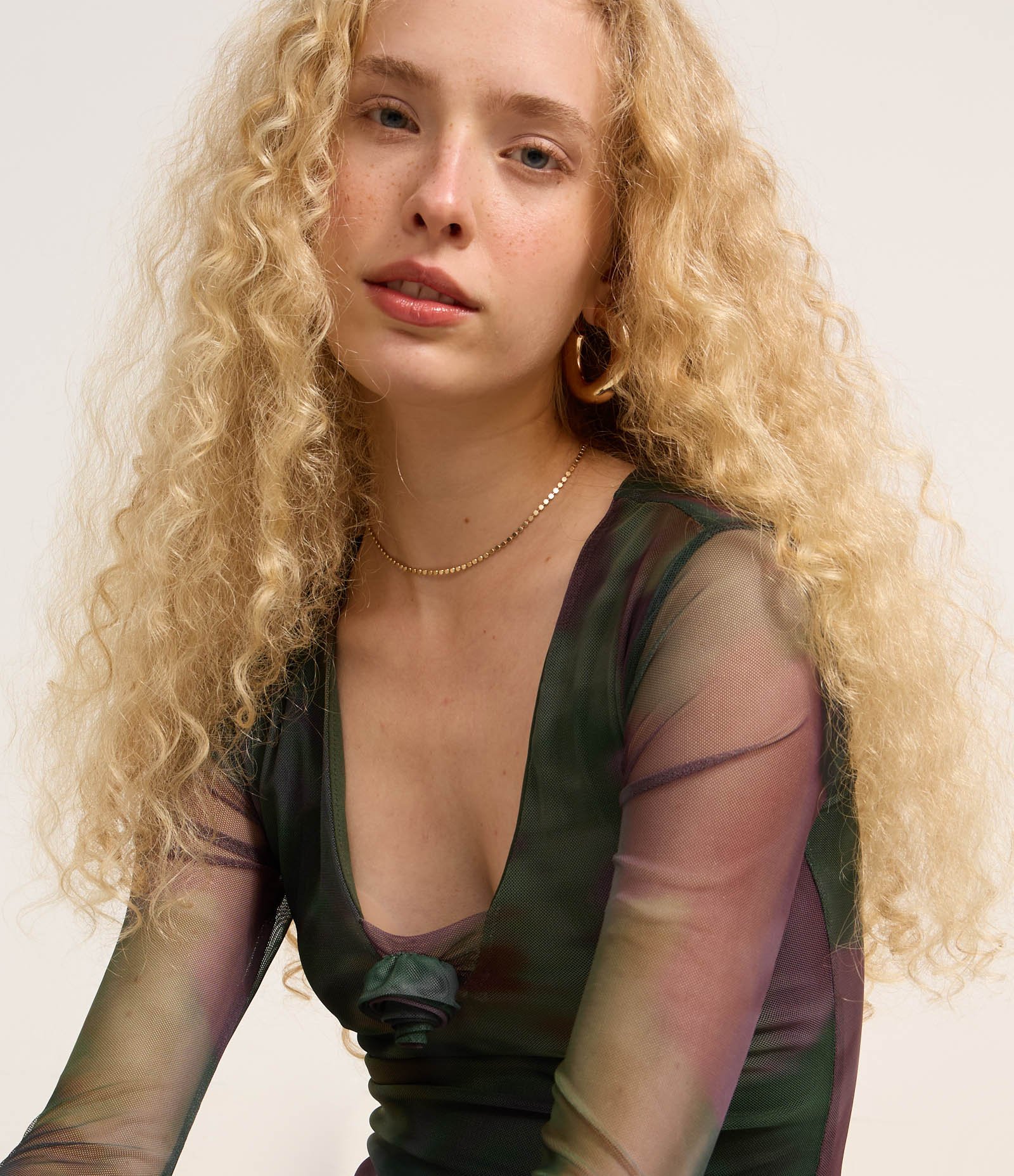 Vestido Long Midi em Tule Floral com Manga Longa Verde 3