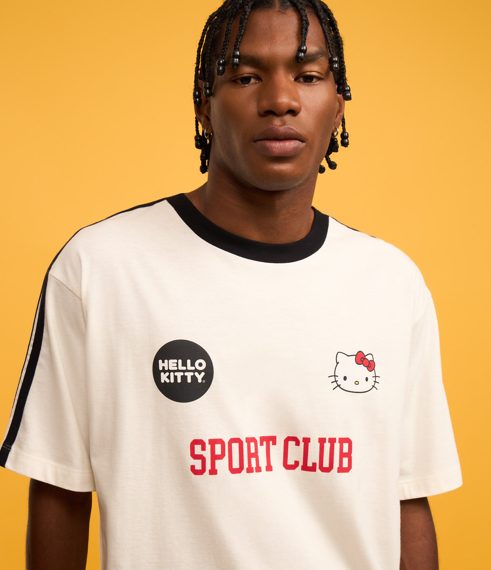 Camiseta Boxy em Algodão Hello Kitty Sport Club Off White 1