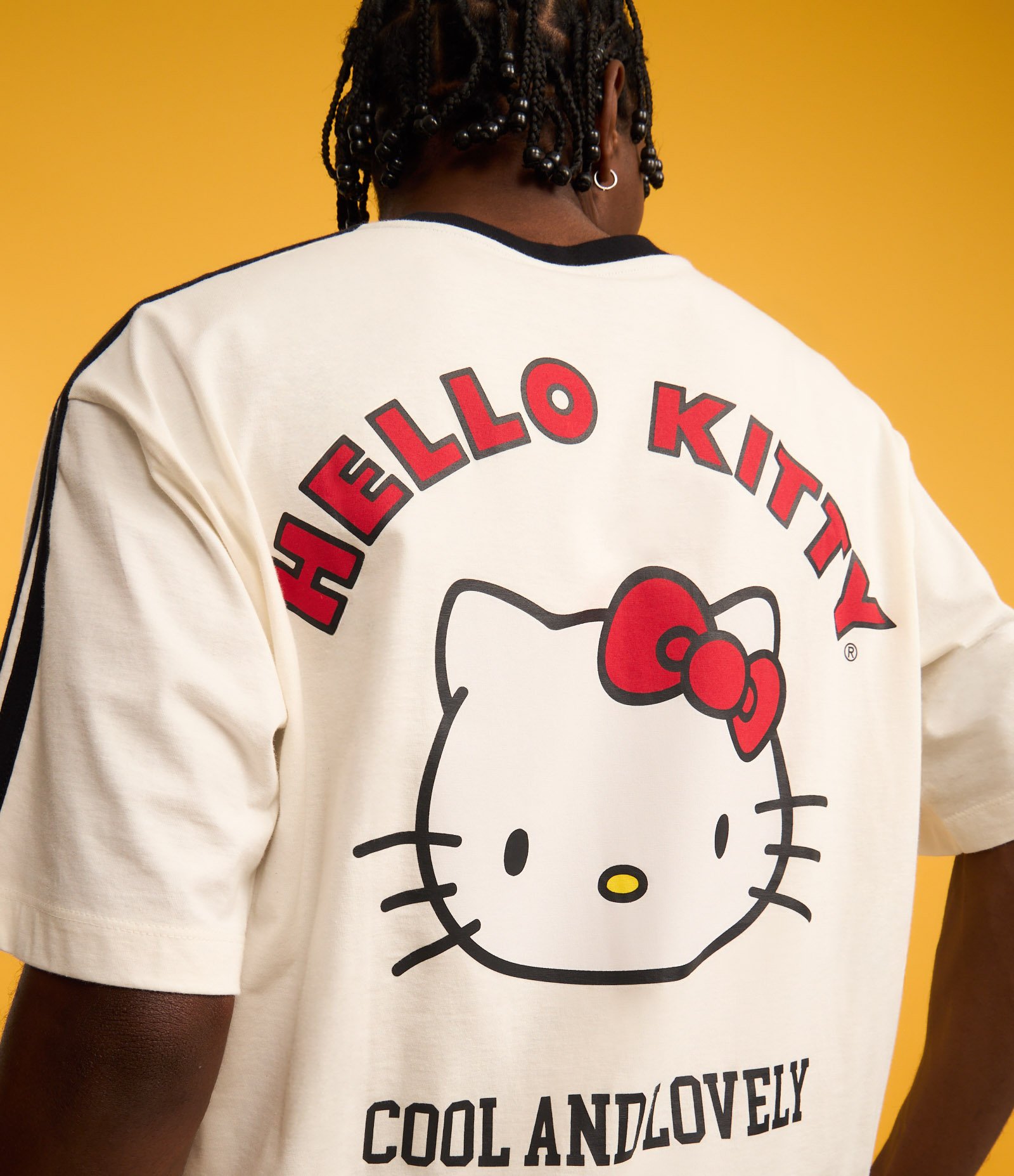 Camiseta Boxy em Algodão Hello Kitty Sport Club Off White 3