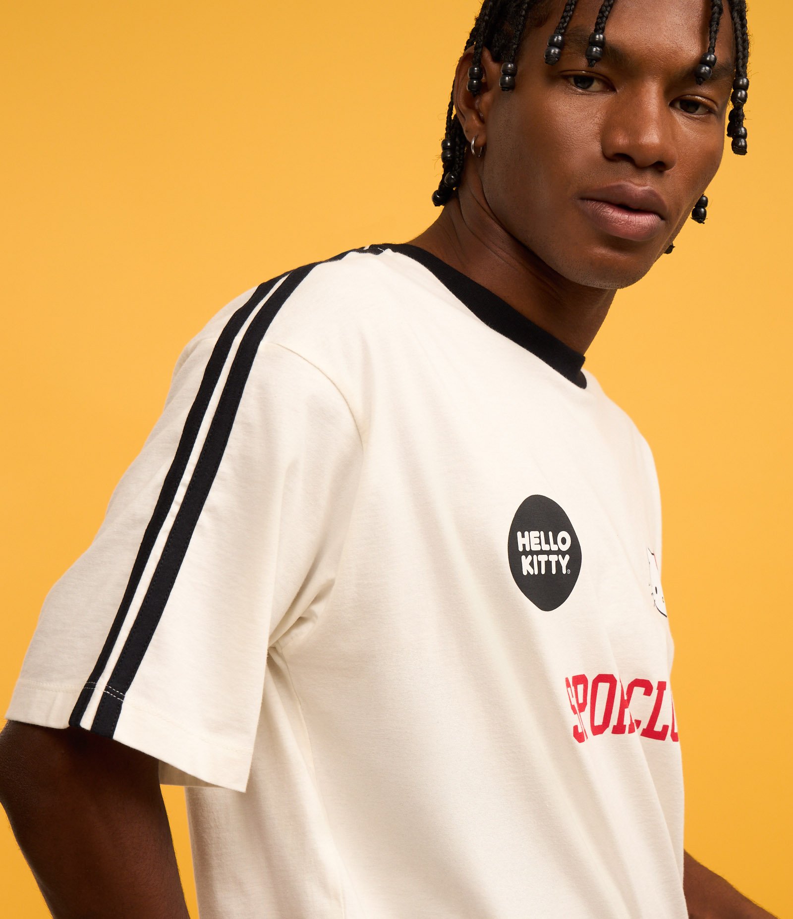 Camiseta Boxy em Algodão Hello Kitty Sport Club Off White 4