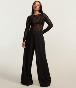 Body em Renda Floral com Manga Longa