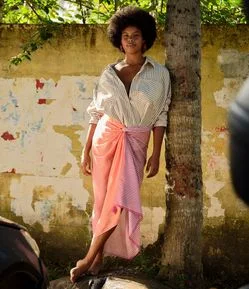 Canga Retangular em Chiffon Listrada Gradiente com Tassel