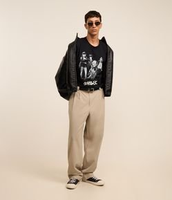 Calça Baggy em Sarja Alfaiatada com Pregas